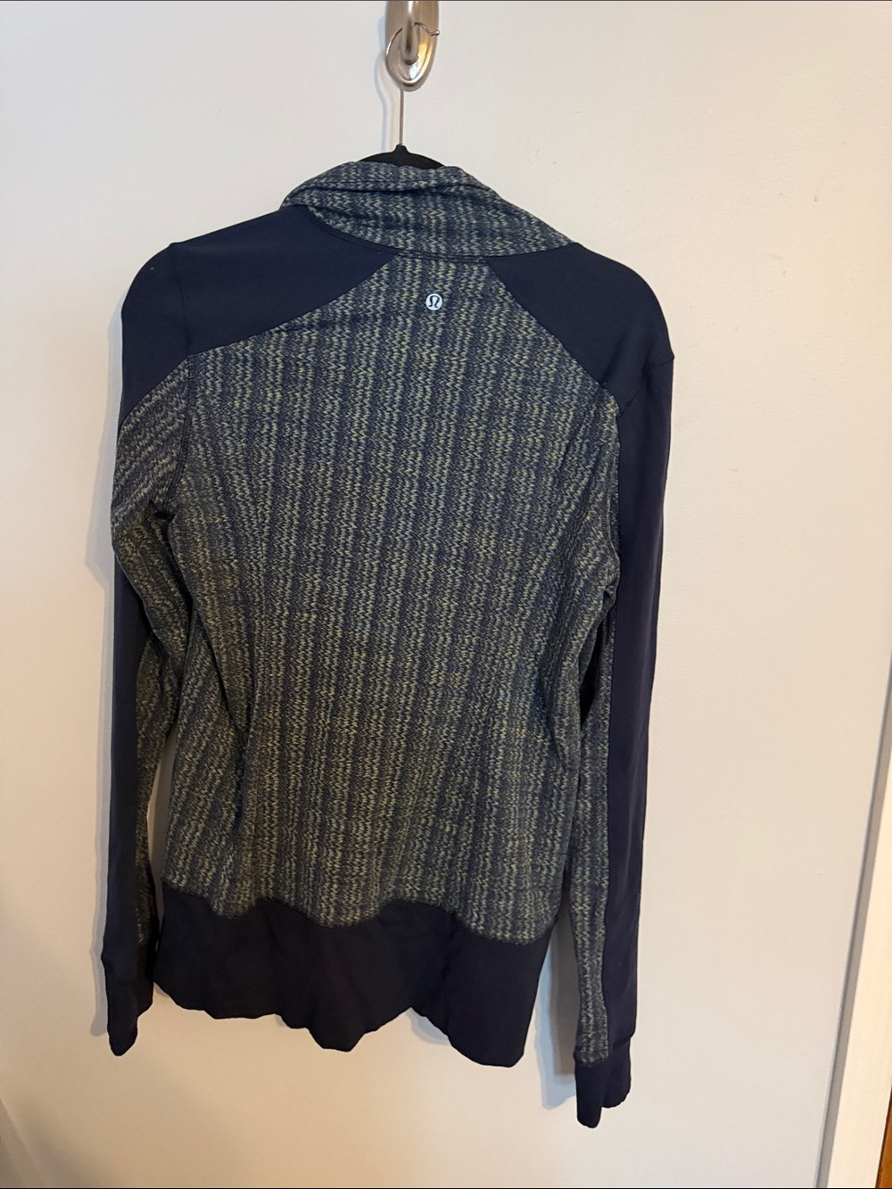 Lululemon Size 10 Blue Multicolor Full Zip Athletic Running Jacket - Picture 7 of 9